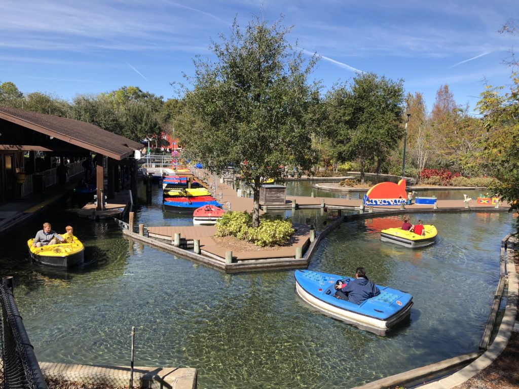 LEGO Boating School Route - LEGOLAND Florida Rides