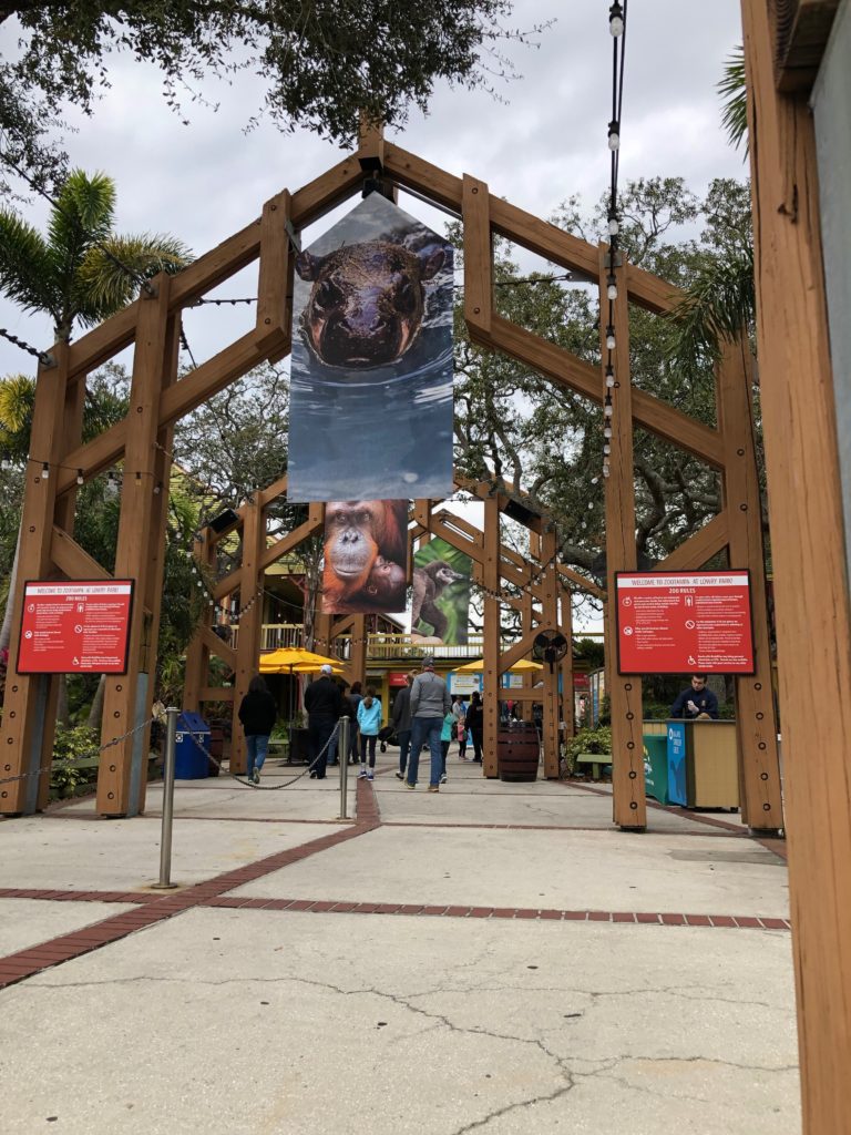 Entrance of ZooTampa at Lowry Park