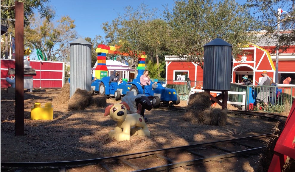 Duplo® Valley Tractor Ride