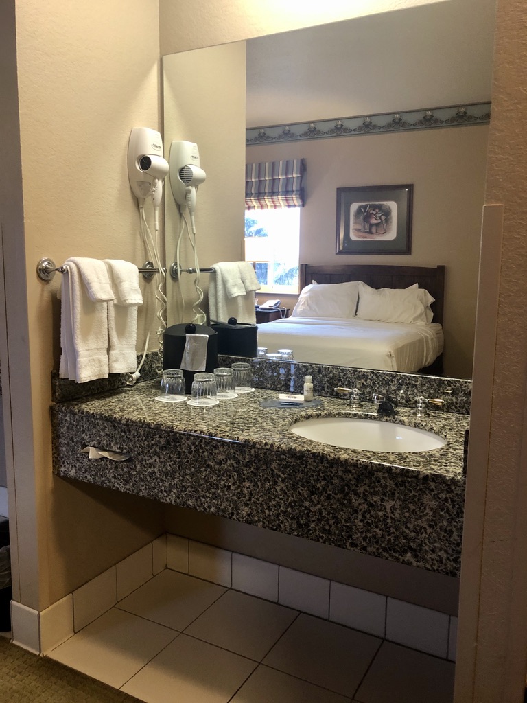 Zehnder's Splash Village Family Suite vanity area