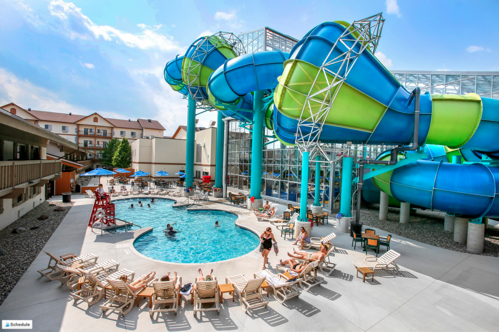 Outdoor pool at Zehnder's Splash Village, Frankenmuth, MI