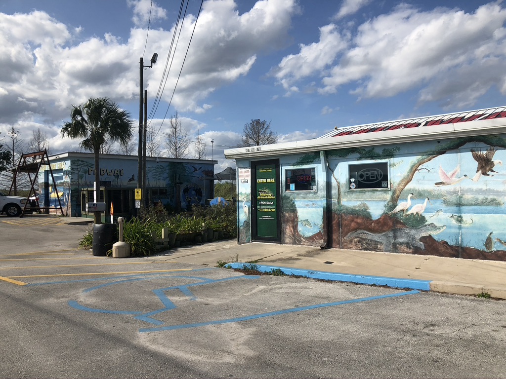 Front entrance of Airboat Tours At Midway