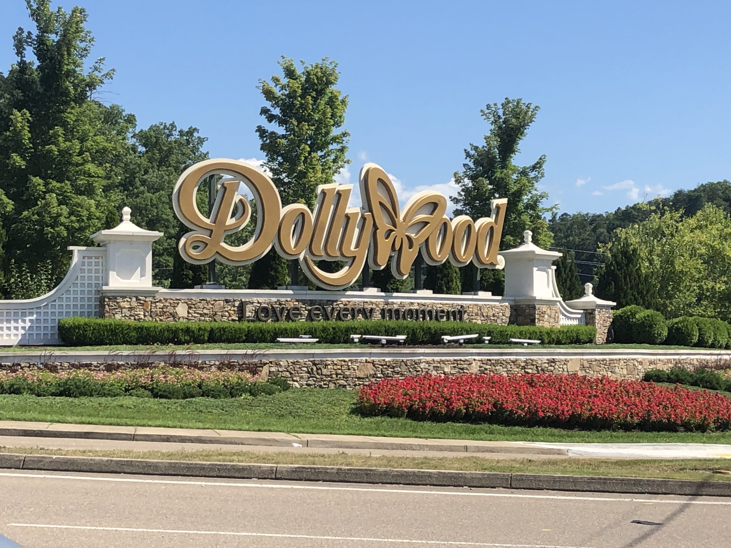 Dollywood Park Entrance Sign