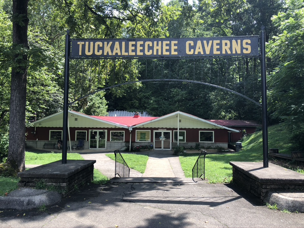 The main entrance to Tuckaleechee Caverns.