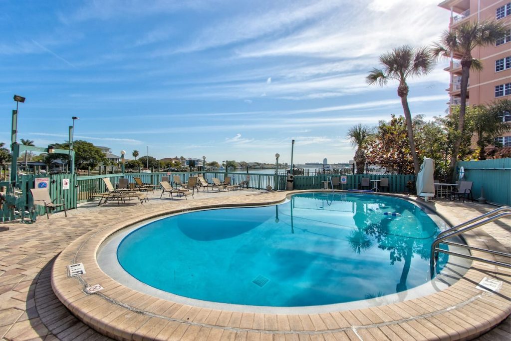 Best family Airbnb Florida, outdoor pool area