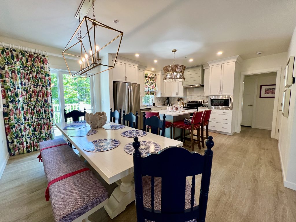 Kitchen and Dining Area in the Sunny Honey Private Cottage - The Inn at Stonecliffe, Mackinac Island, MI